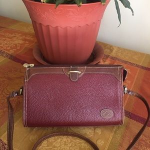 Vintage Liz Claiborne Crossbody bag
